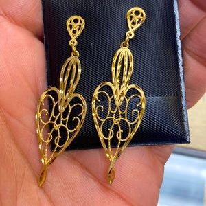 Women 14k earring set